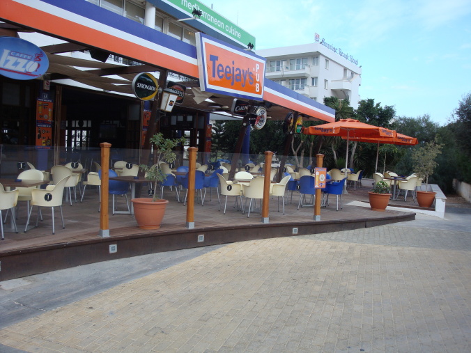 Teejay's Pub
