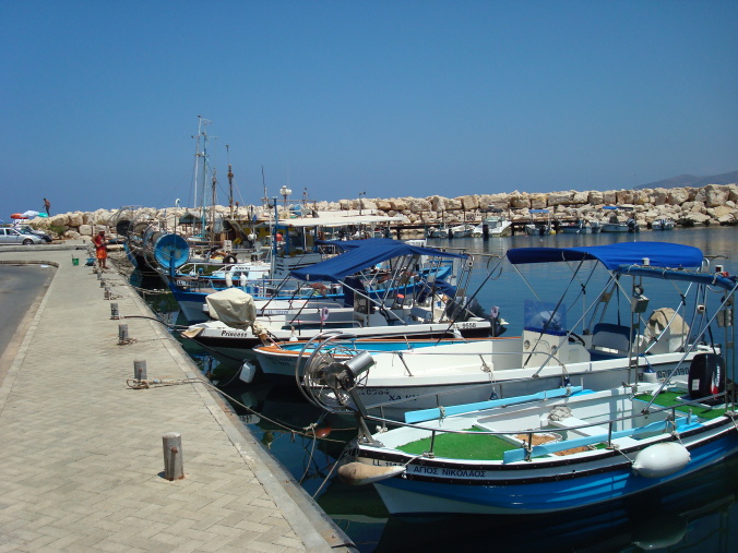 Pomos Fishing Shelter