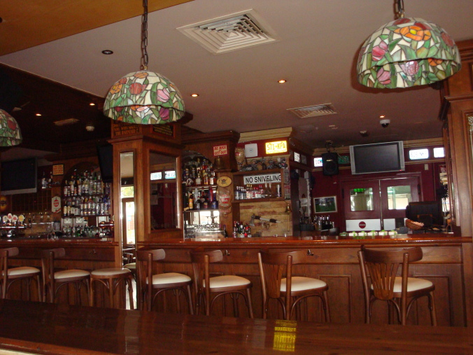 Drifters Bar & Grill