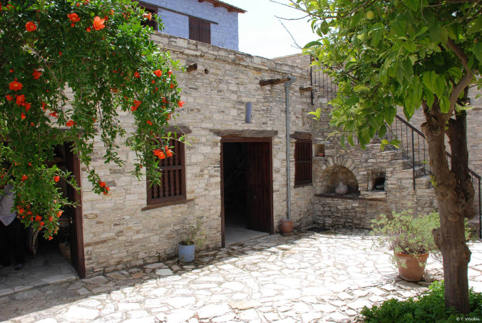 Kato Drys Rural Museum
